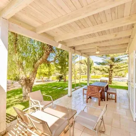 Villa Con Piscina E Jacuzzi Privata - 3 Minuti Dal Mare Specchiolla