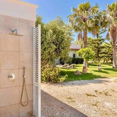 Con Piscina E Jacuzzi Privata - 3 Minuti Dal Mare