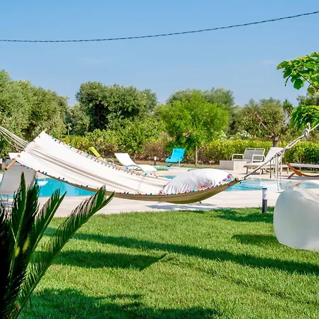 Con Piscina E Jacuzzi Privata - 3 Minuti Dal Mare