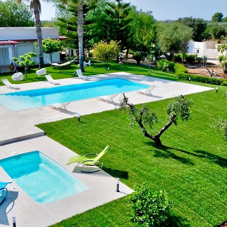 Con Piscina E Jacuzzi Privata - 3 Minuti Dal Mare *