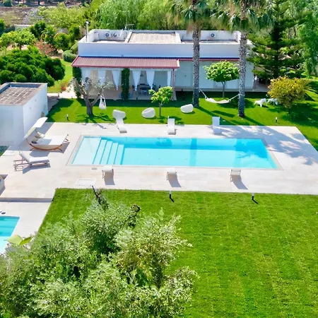 Villa Con Piscina E Jacuzzi Privata - 3 Minuti Dal Mare